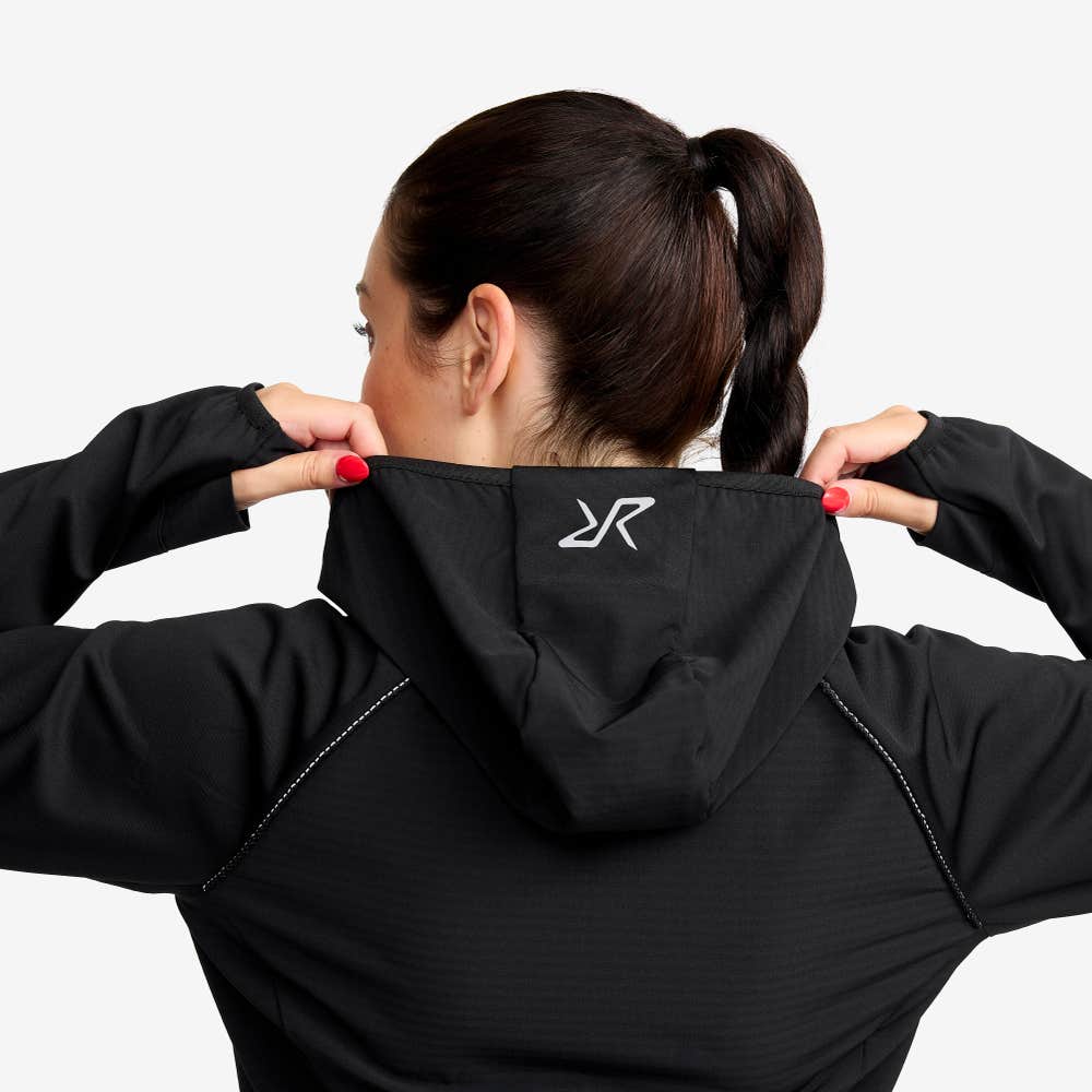 Pace Hooded Wind Jacket