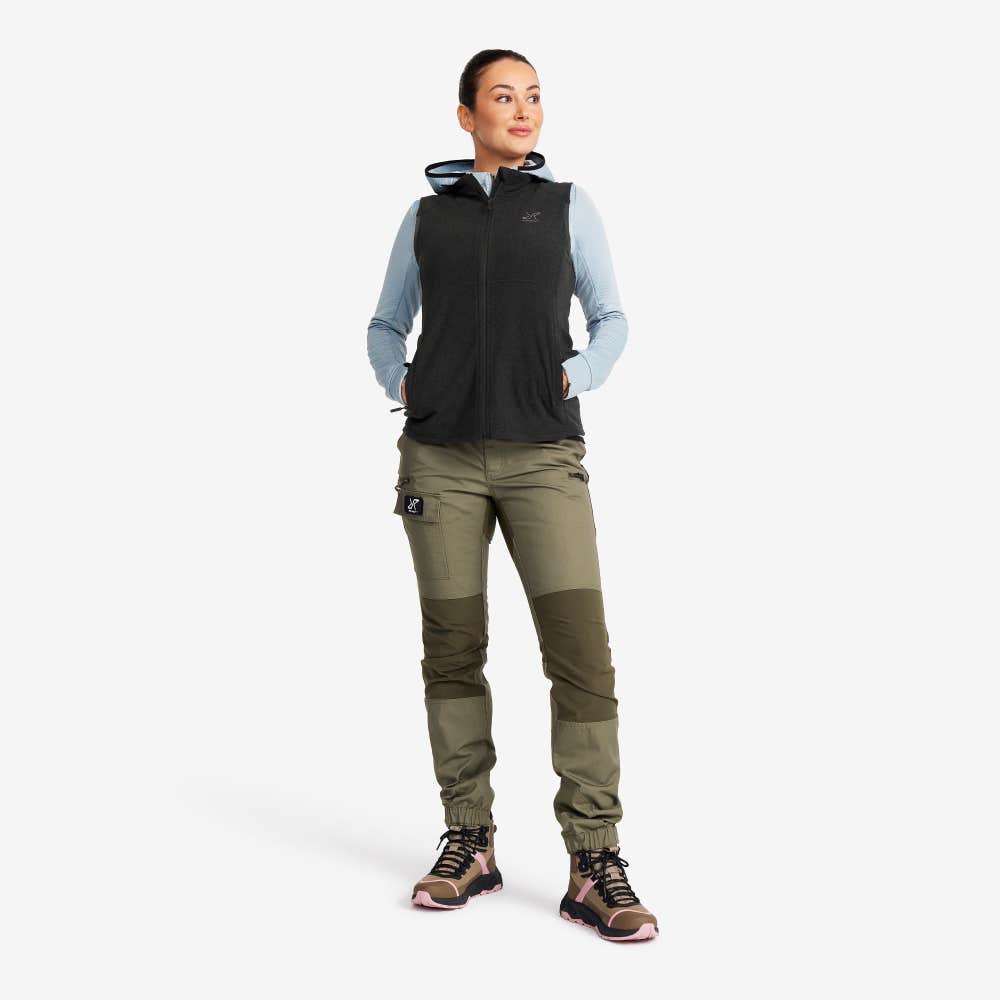 Essential Fleece Vest